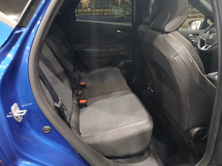 Renault Captur Techno E-tech Híbrido foto 9